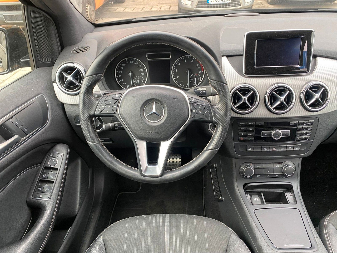 Limousine Mercedes-Benz B 180 B -Klasse B 180 Autom. Xenon Navi: das Bild 13