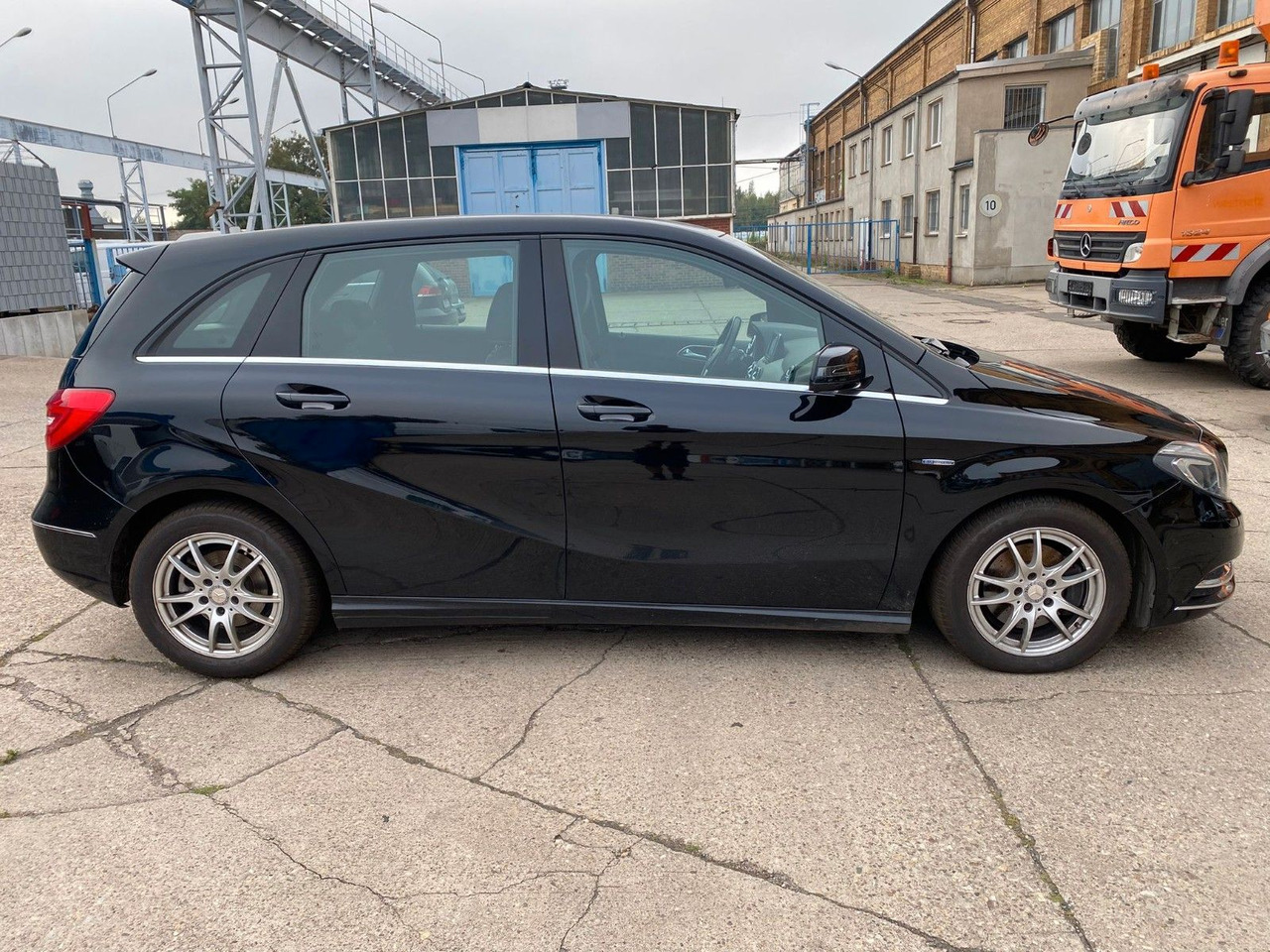 Limousine Mercedes-Benz B 180 B -Klasse B 180 Autom. Xenon Navi: das Bild 6