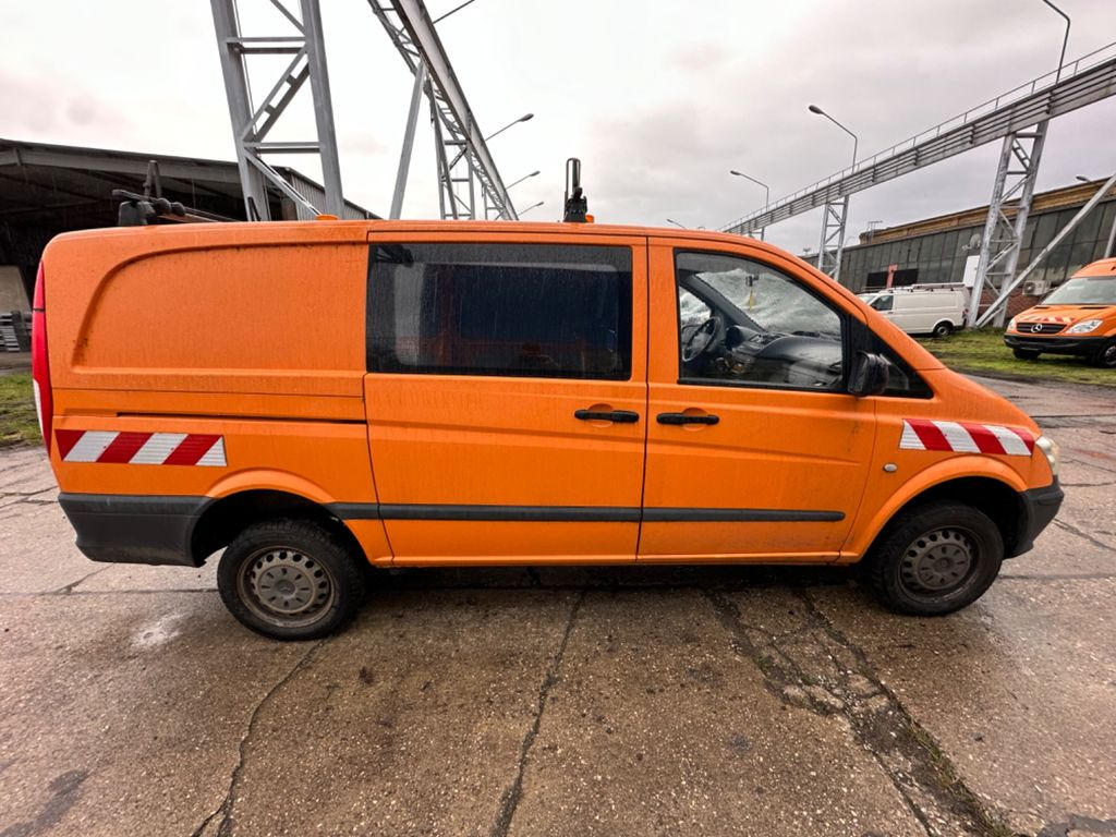 Mercedes-Benz Vito Kasten 4x4 113 CDI lang AUTOMATIK EURO5 - Kleinbus, Personentransporter: das Bild 4 Mercedes-Benz Vito Kasten 4x4 113 CDI lang AUTOMATIK EURO5 - Kleinbus, Personentransporter: das Bild 4