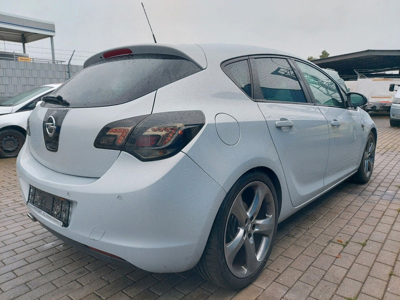 Opel Astra J Lim. 5-trg. 150 Jahre Opel Xenon Leder - Limousine: das Bild 3 Opel Astra J Lim. 5-trg. 150 Jahre Opel Xenon Leder - Limousine: das Bild 3