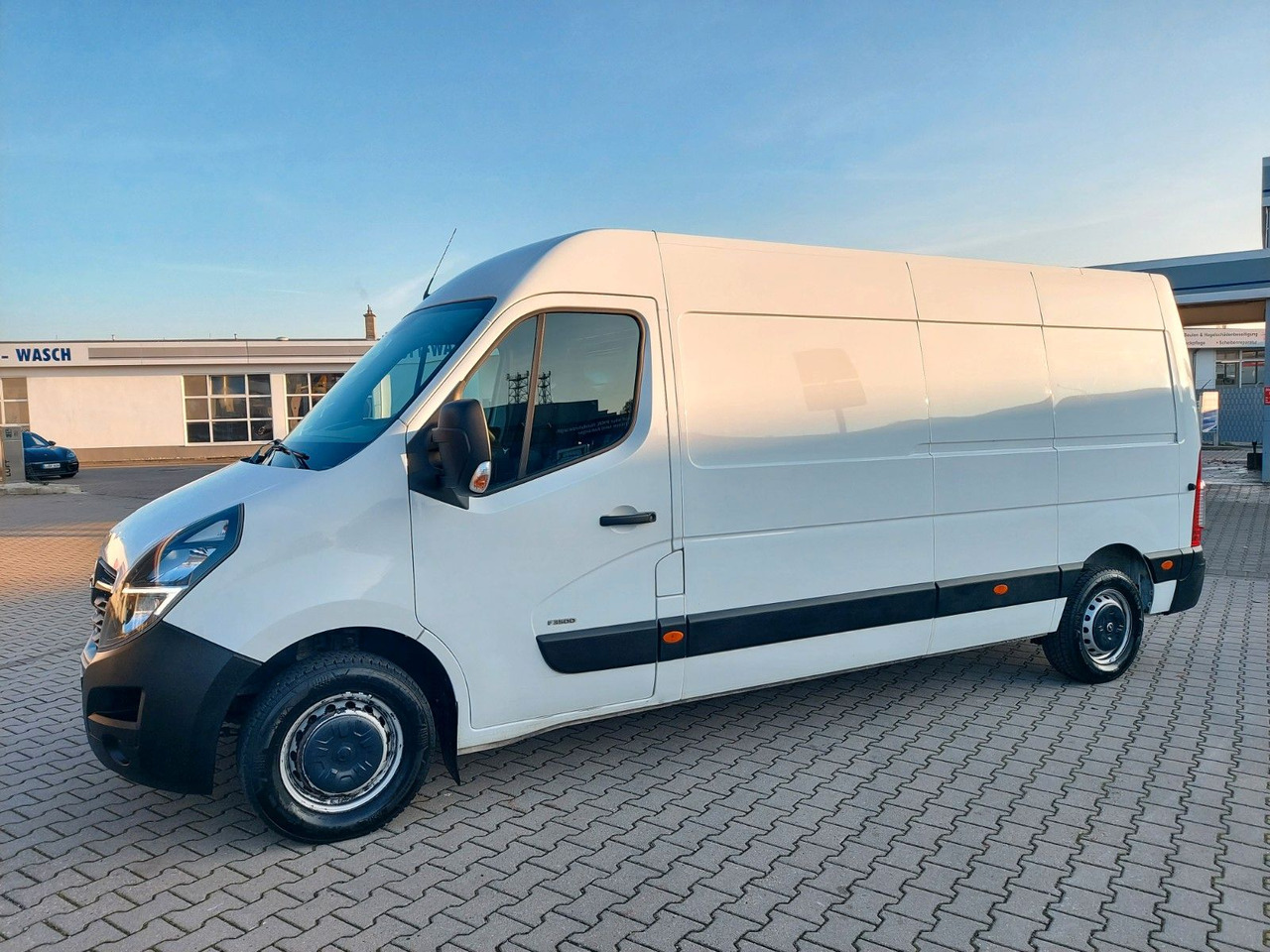 Opel Movano B Kasten Kombi HKa L3H2 3,5t - Personentransporter: das Bild 5 Opel Movano B Kasten Kombi HKa L3H2 3,5t - Personentransporter: das Bild 5