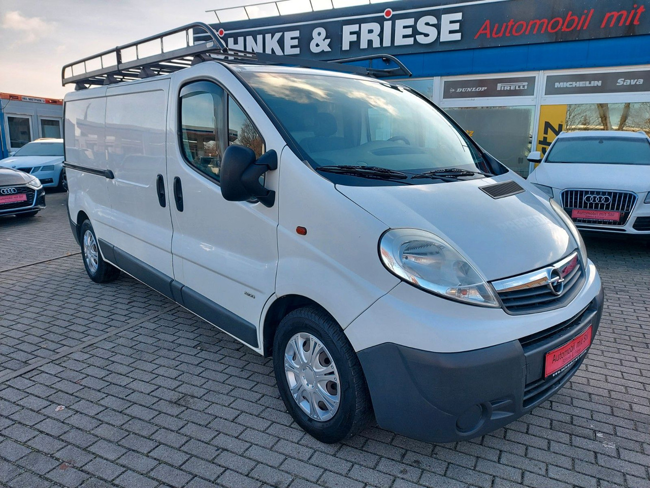 Opel Vivaro Kasten Kombi L2H1 2,9t Klima - Personentransporter: das Bild 1 Opel Vivaro Kasten Kombi L2H1 2,9t Klima - Personentransporter: das Bild 1