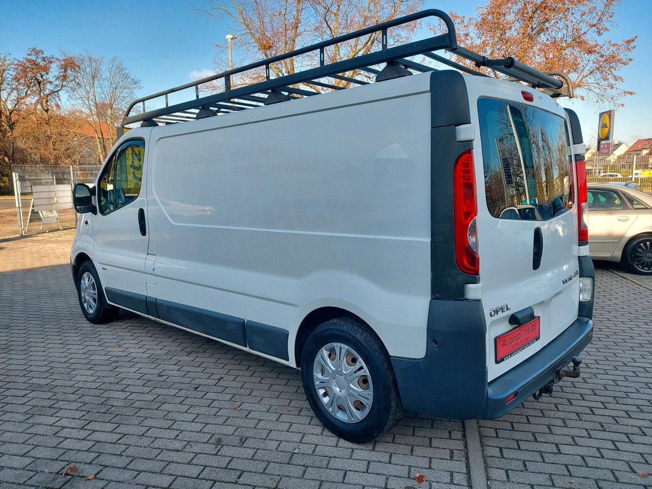 Opel Vivaro Kasten Kombi L2H1 2,9t Klima - Personentransporter: das Bild 4 Opel Vivaro Kasten Kombi L2H1 2,9t Klima - Personentransporter: das Bild 4