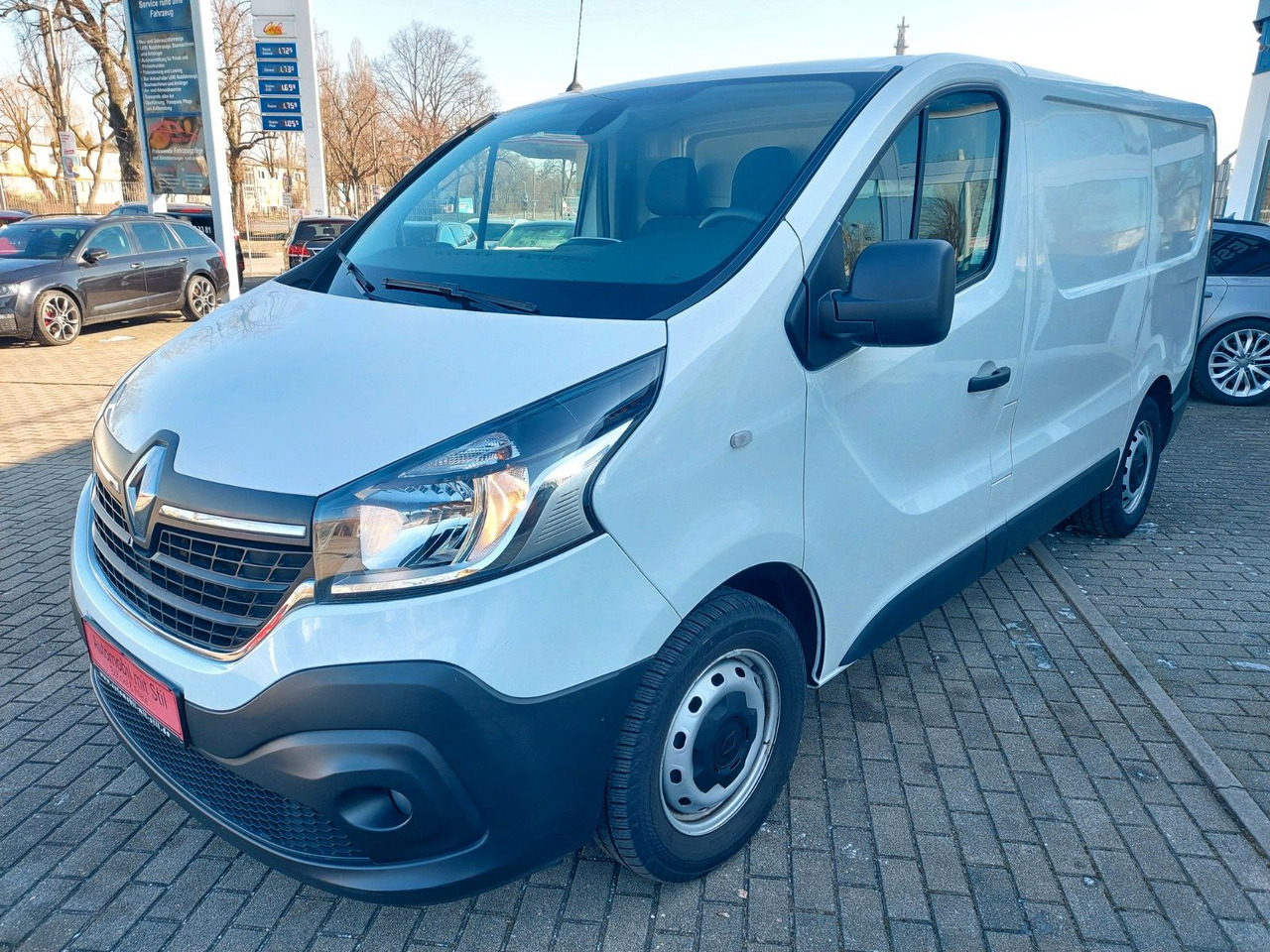Renault Trafic Kasten L1H1 2,8t Komfort Klima Navi Tempo Renault Trafic Kasten L1H1 2,8t Komfort Klima Navi Tempo - Kleinbus, Personentransporter: das Bild 5 Renault Trafic Kasten L1H1 2,8t Komfort Klima Navi Tempo Renault Trafic Kasten L1H1 2,8t Komfort Klima Navi Tempo - Kleinbus, Personentransporter: das Bild 5
