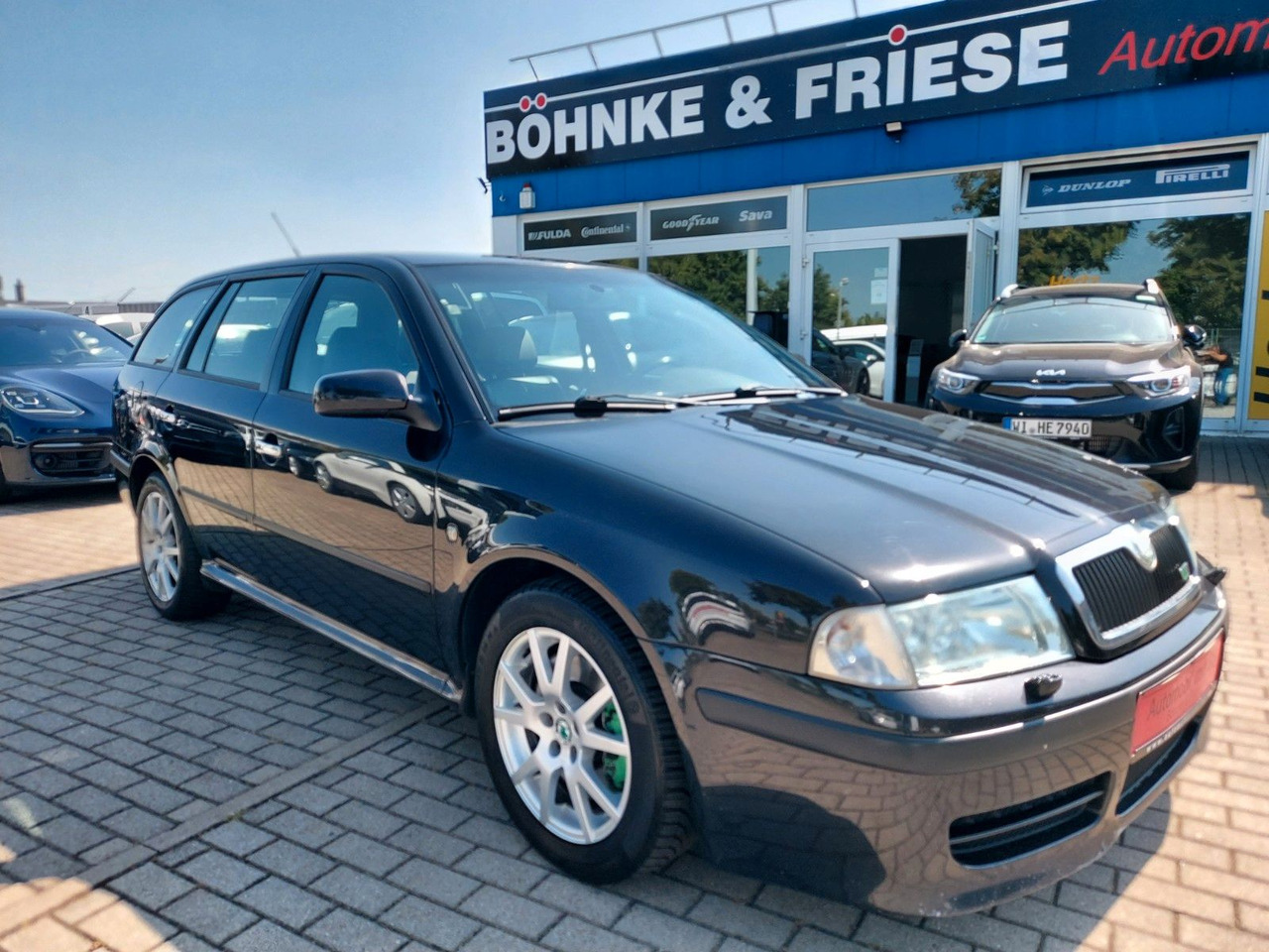 Skoda Octavia Combi RS Xenon DAB Teilleder AHK - Kombi: das Bild 1 Skoda Octavia Combi RS Xenon DAB Teilleder AHK - Kombi: das Bild 1