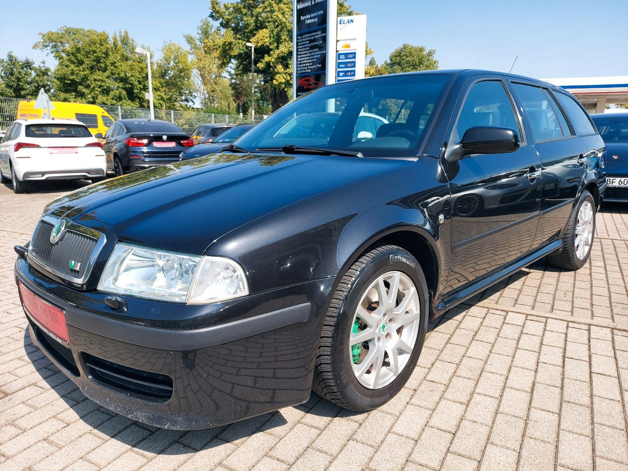 Skoda Octavia Combi RS Xenon DAB Teilleder AHK - Kombi: das Bild 4 Skoda Octavia Combi RS Xenon DAB Teilleder AHK - Kombi: das Bild 4