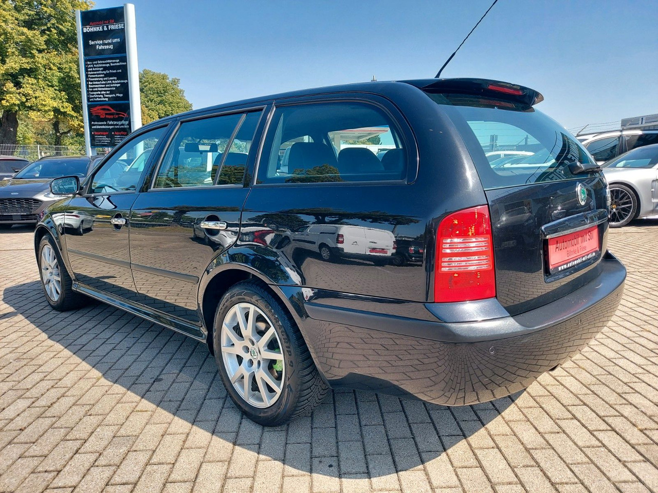 Skoda Octavia Combi RS Xenon DAB Teilleder AHK - Kombi: das Bild 5 Skoda Octavia Combi RS Xenon DAB Teilleder AHK - Kombi: das Bild 5