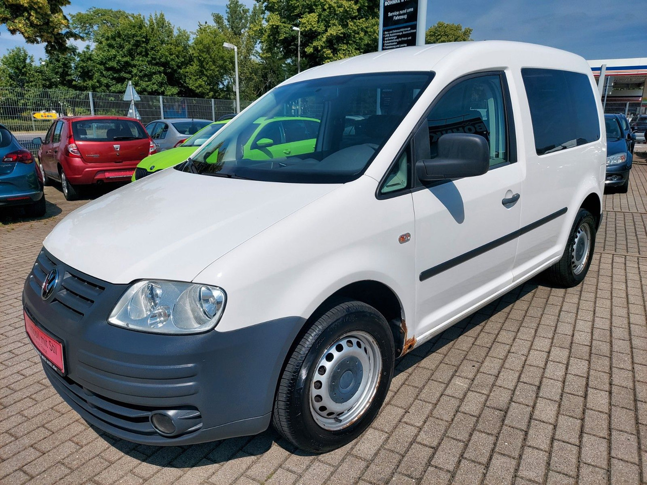Volkswagen Caddy Kombi 1.9 Tdi Klima max. 5 Sitze AHK - Personentransporter: das Bild 4 Volkswagen Caddy Kombi 1.9 Tdi Klima max. 5 Sitze AHK - Personentransporter: das Bild 4