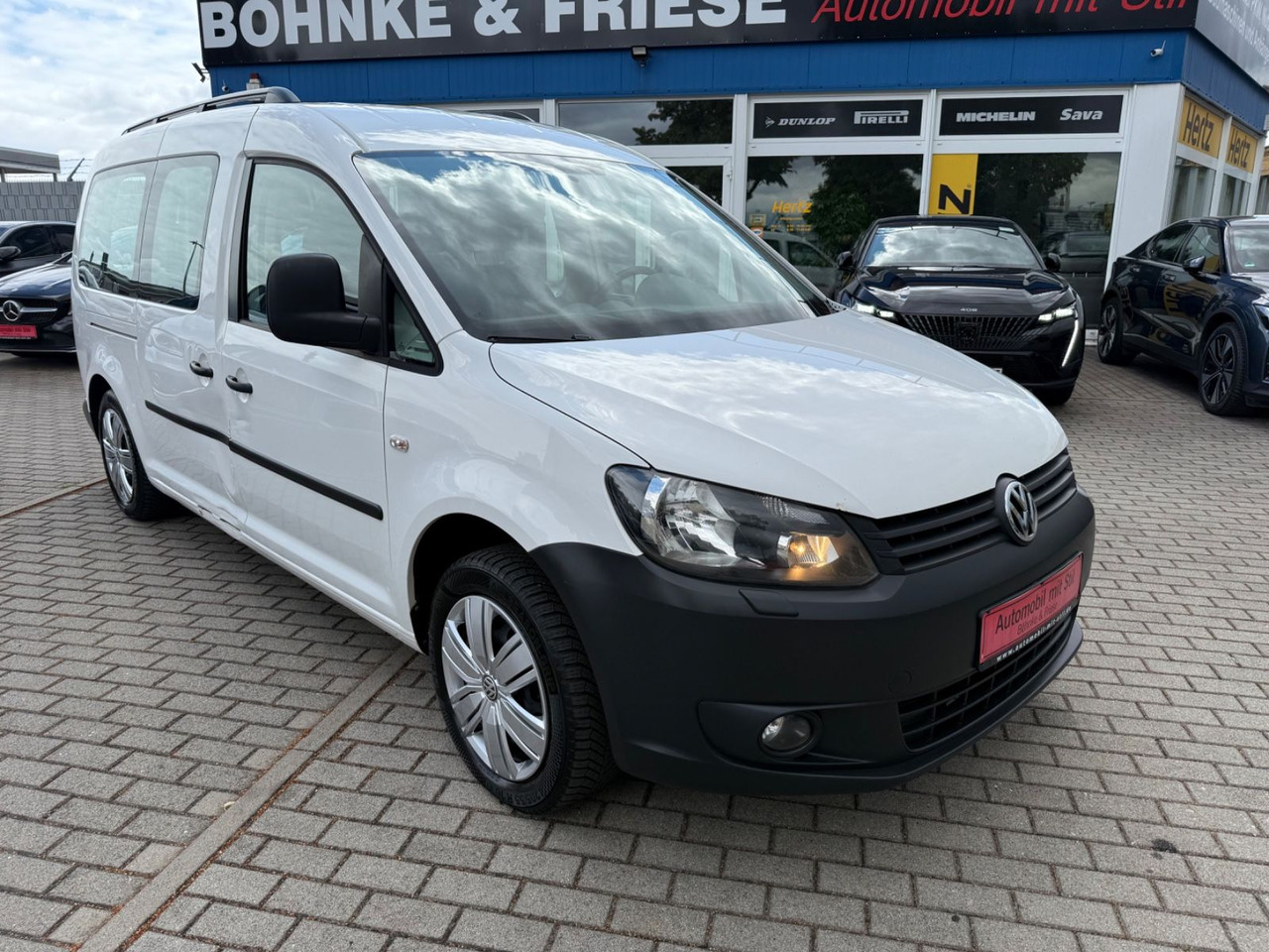 Volkswagen Caddy Maxi KastenKombi 5 SITZER KLIMAA SHZ AHK - Personentransporter: das Bild 2 Volkswagen Caddy Maxi KastenKombi 5 SITZER KLIMAA SHZ AHK - Personentransporter: das Bild 2