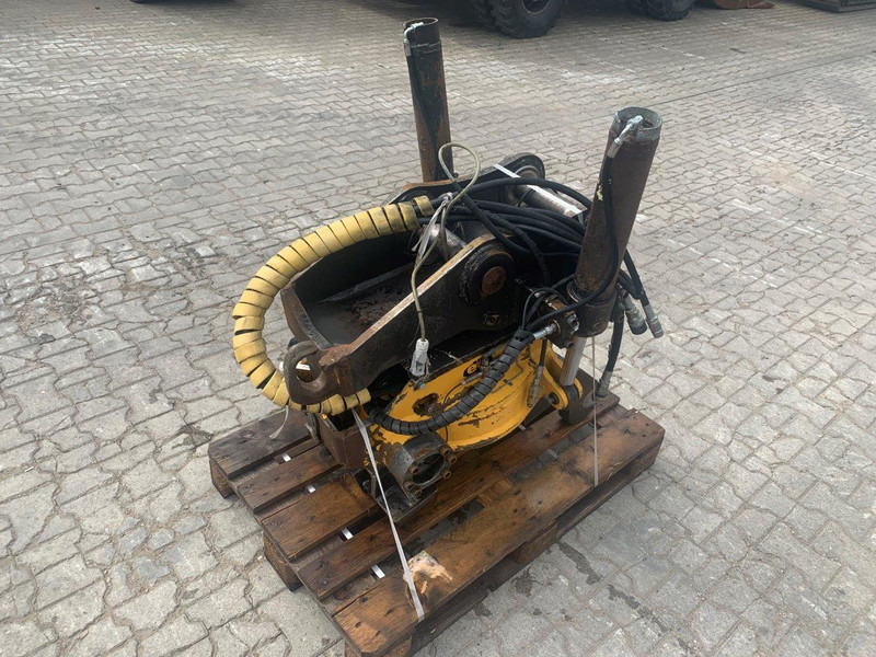 Engcon Engcon 20205 Rototilt NTP10 - Tiltrotator für Baumaschine: das Bild 4 Engcon Engcon 20205 Rototilt NTP10 - Tiltrotator für Baumaschine: das Bild 4