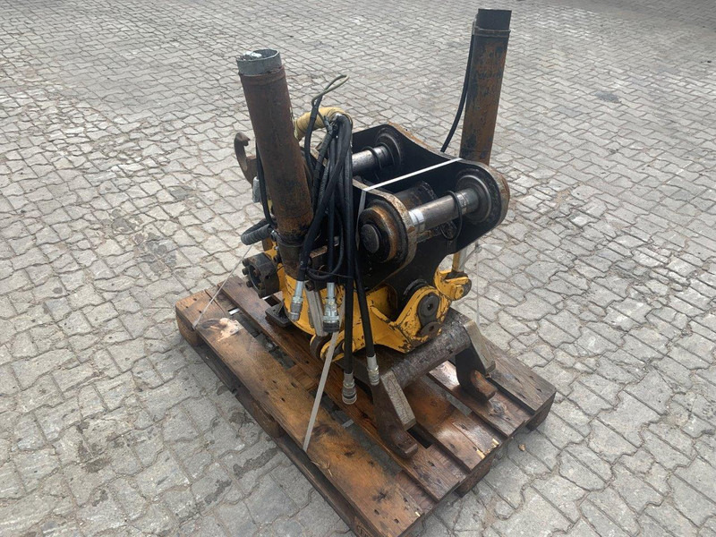 Engcon Engcon 20205 Rototilt NTP10 - Tiltrotator für Baumaschine: das Bild 3 Engcon Engcon 20205 Rototilt NTP10 - Tiltrotator für Baumaschine: das Bild 3