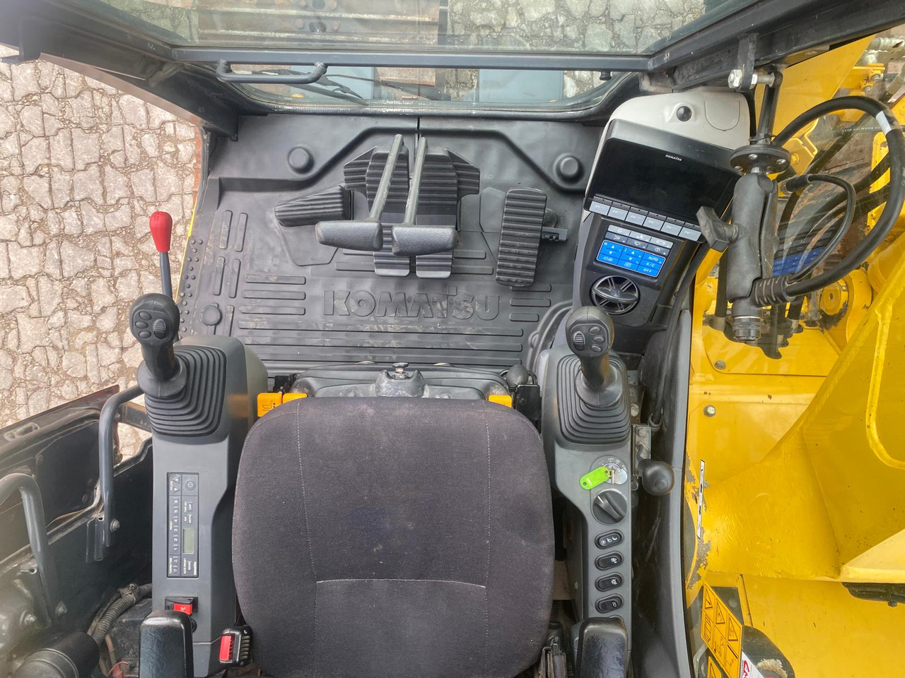 Komatsu PC138US-11 - Kettenbagger: das Bild 4 Komatsu PC138US-11 - Kettenbagger: das Bild 4