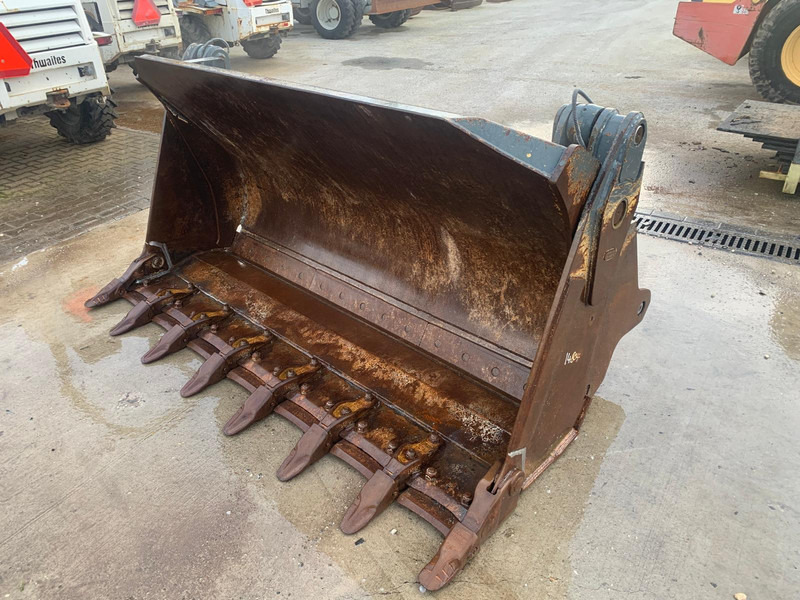 Liebherr LR 624 - Schaufel: das Bild 1 Liebherr LR 624 - Schaufel: das Bild 1