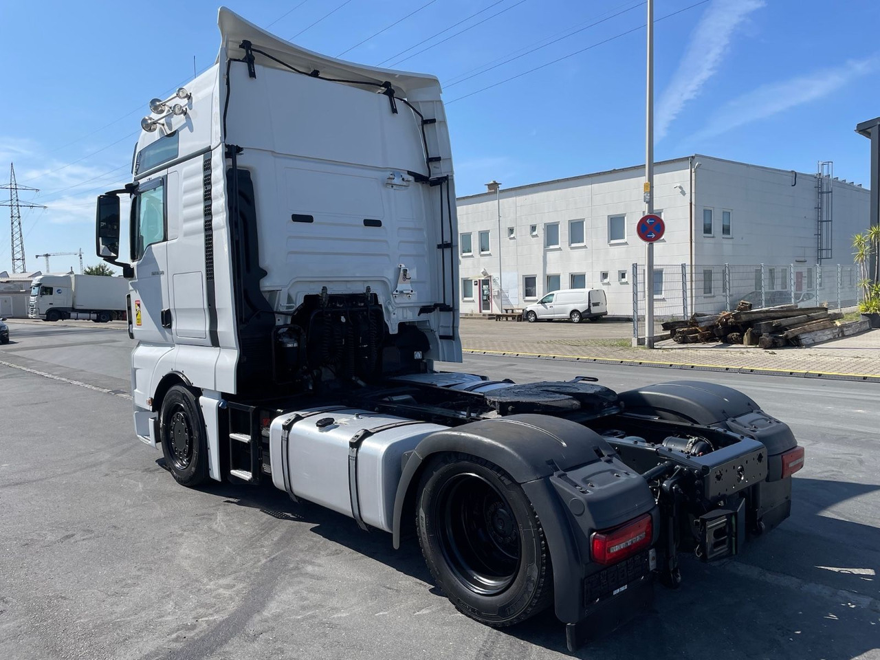 MAN TGX 18.510 4x2 LLS-U/MEGA/Retarder/StandAC/EU6d - Sattelzugmaschine: das Bild 4 MAN TGX 18.510 4x2 LLS-U/MEGA/Retarder/StandAC/EU6d - Sattelzugmaschine: das Bild 4