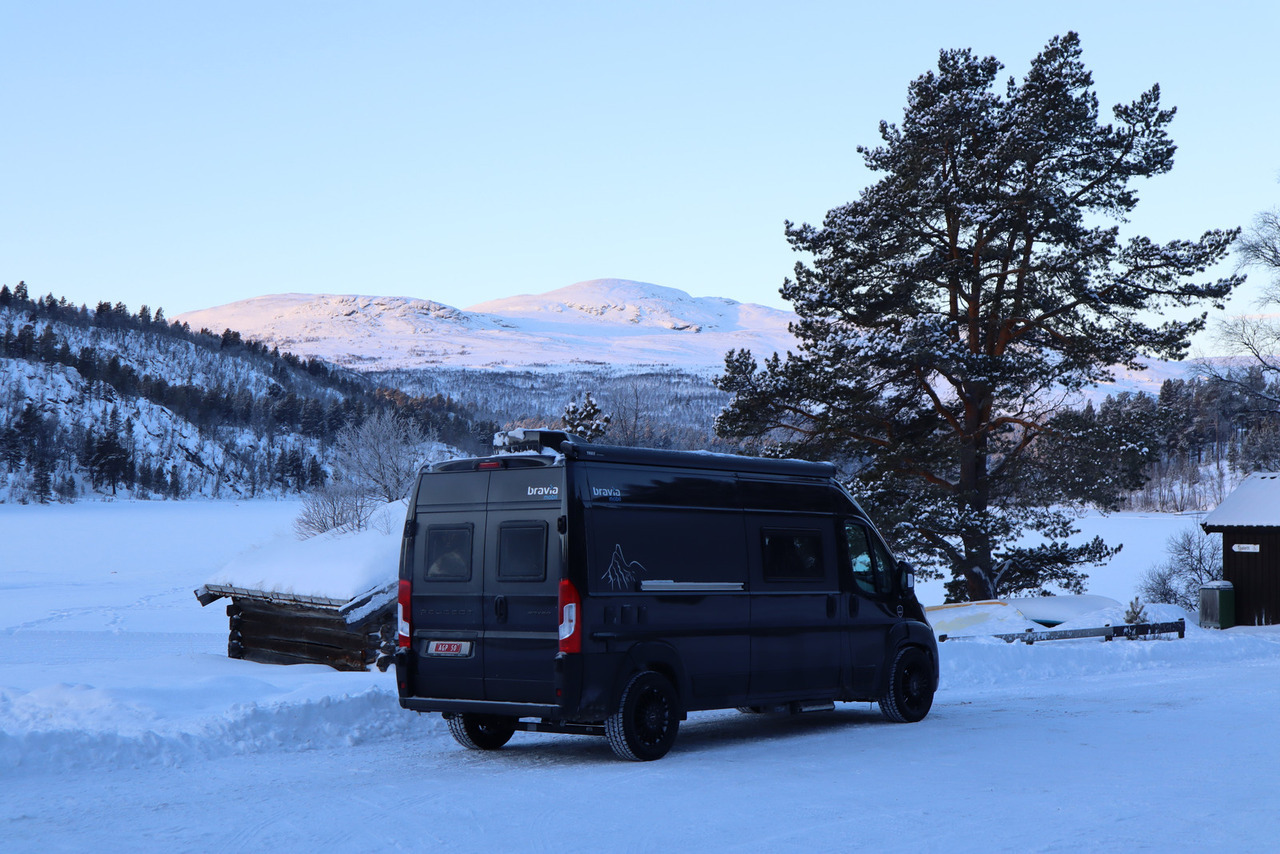 Bravia Swan 599 Nordic - Camper Van: das Bild 2 Bravia Swan 599 Nordic - Camper Van: das Bild 2