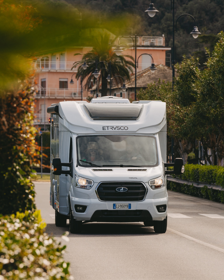 ETRUSCO Etrusco T 7.3 SF - Teilintegriertes Wohnmobil: das Bild 1 ETRUSCO Etrusco T 7.3 SF - Teilintegriertes Wohnmobil: das Bild 1