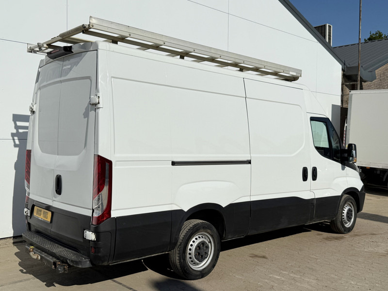 Iveco Daily 35S13 ***Marge/Margin***Automaat L2H2 Climate Control Cruise Control Trekhaak Navigatie Imperiaal - Kastenwagen: das Bild 3 Iveco Daily 35S13 ***Marge/Margin***Automaat L2H2 Climate Control Cruise Control Trekhaak Navigatie Imperiaal - Kastenwagen: das Bild 3