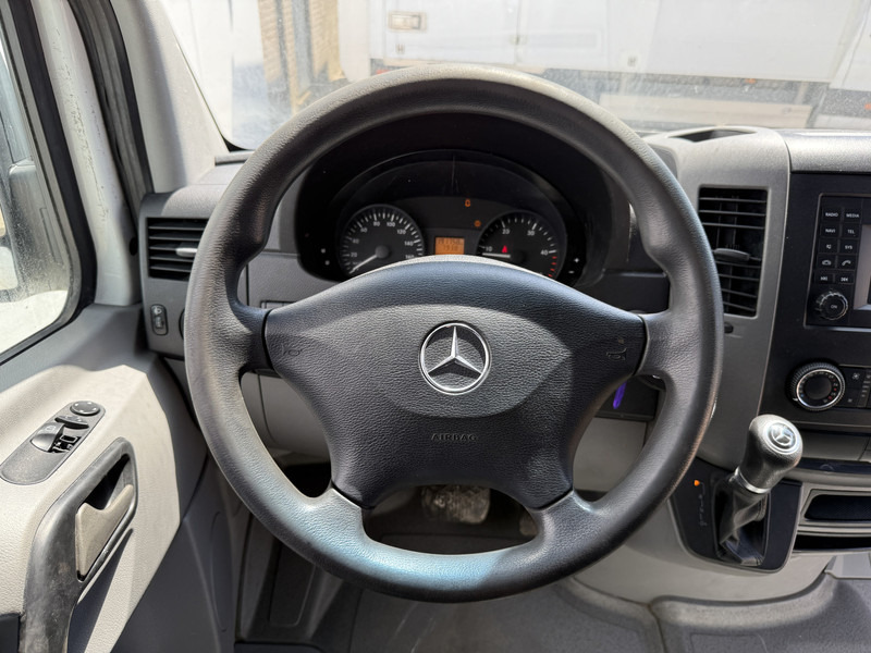 Mercedes-Benz Sprinter 211 2.2 CDI Automaat L2H2 Climate Control Trekhaak Navigatie – Finanzierungsleasing Mercedes-Benz Sprinter 211 2.2 CDI Automaat L2H2 Climate Control Trekhaak Navigatie: das Bild 20