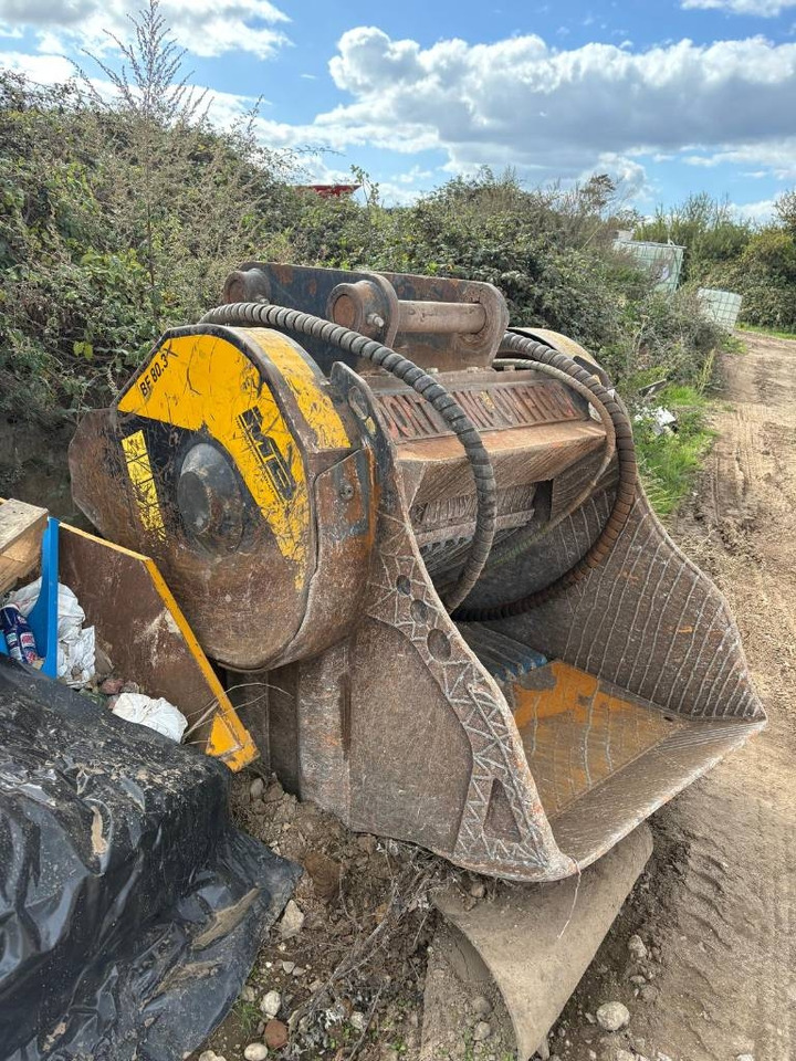 MB Crusher BF 80.3 - Brecher: das Bild 1 MB Crusher BF 80.3 - Brecher: das Bild 1