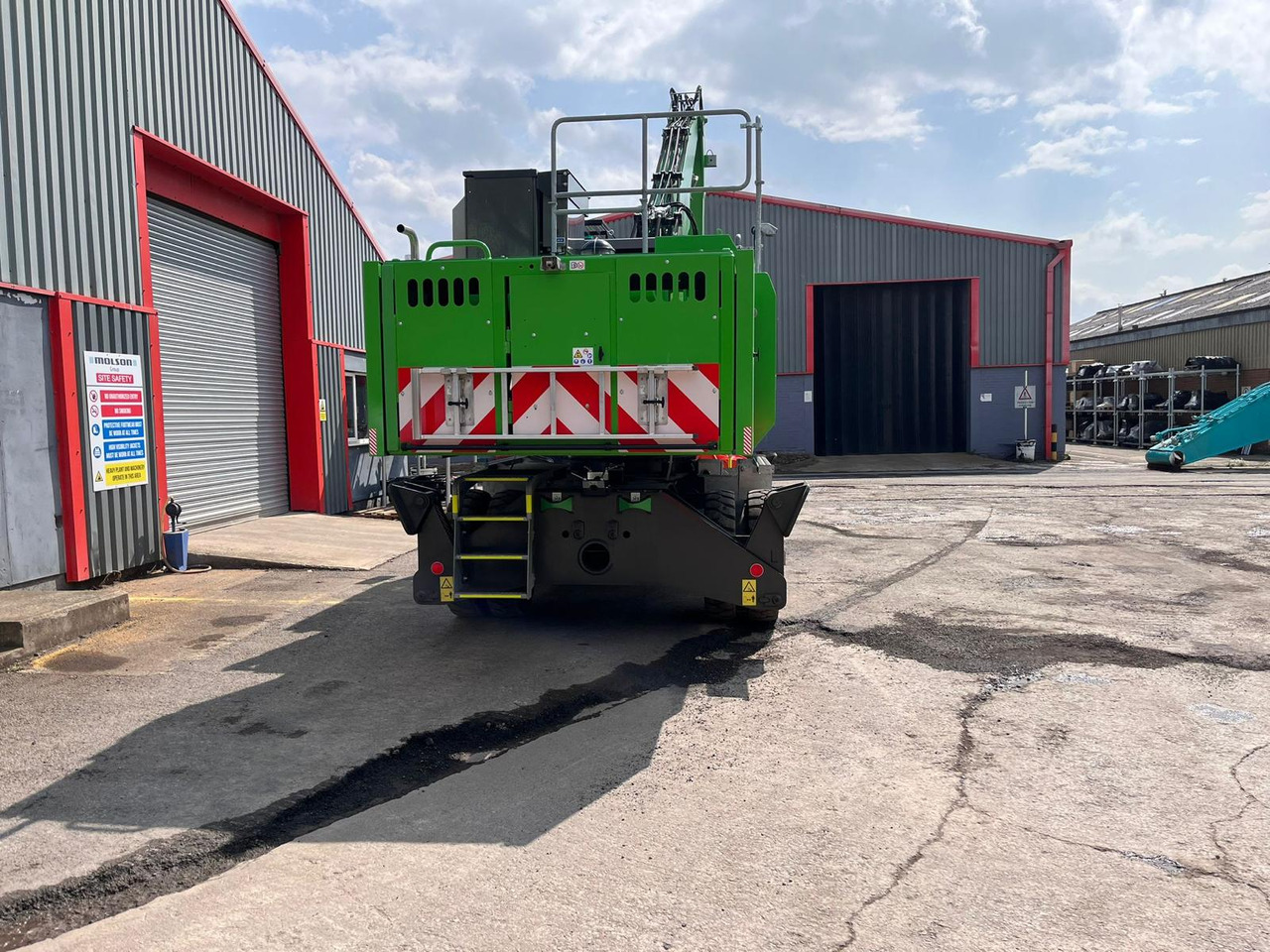 Sennebogen 821 Electric - Umschlagbagger: das Bild 4 Sennebogen 821 Electric - Umschlagbagger: das Bild 4