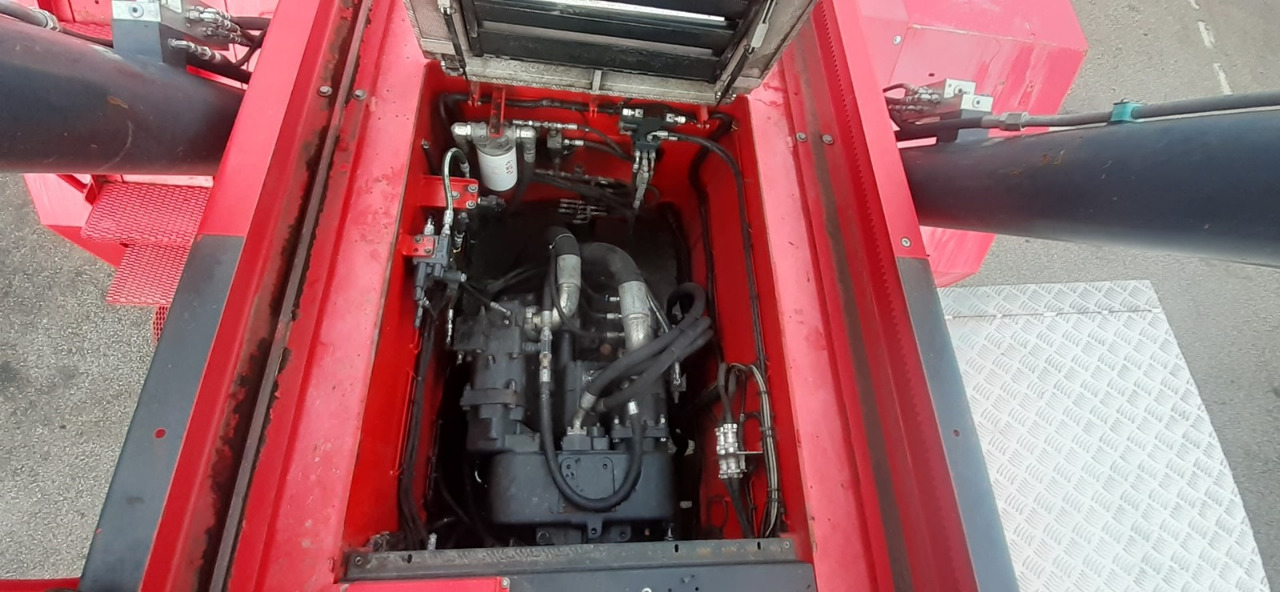 CVS FERRARI F478.6S - Reach stacker: das Bild 4 CVS FERRARI F478.6S - Reach stacker: das Bild 4