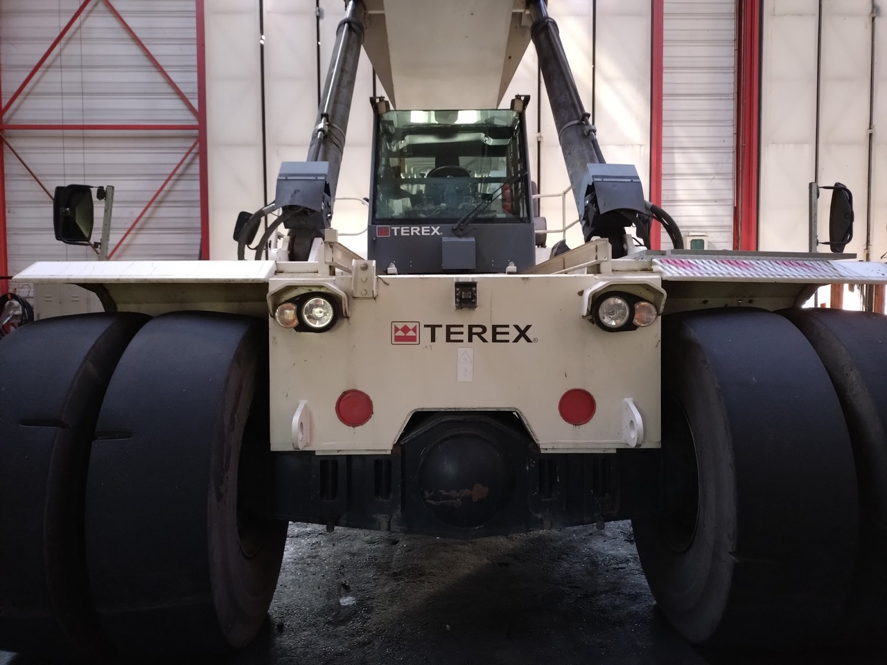 TEREX TFC 46M HC DRY - Reach stacker: das Bild 1 TEREX TFC 46M HC DRY - Reach stacker: das Bild 1