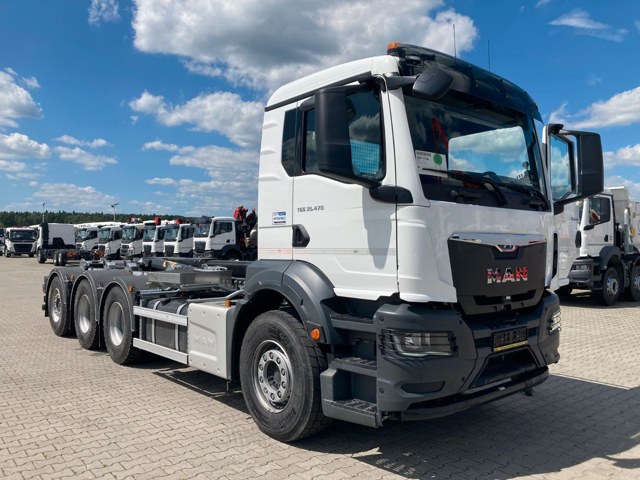MAN TGS 35.480 TRIDEM HYVA 26-62-SKZ - Abrollkipper: das Bild 1 MAN TGS 35.480 TRIDEM HYVA 26-62-SKZ - Abrollkipper: das Bild 1