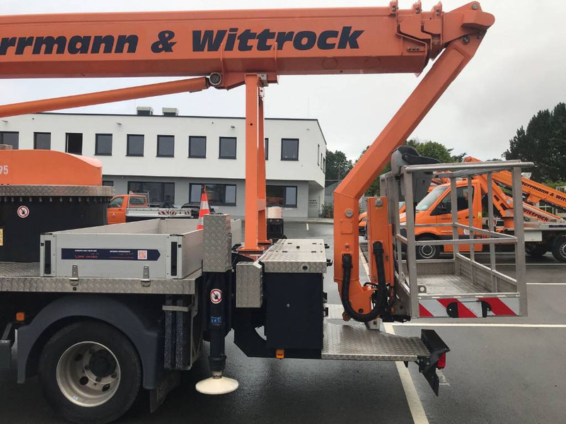 LKW mit Arbeitsbühne Palfinger P 300 KS: das Bild 8