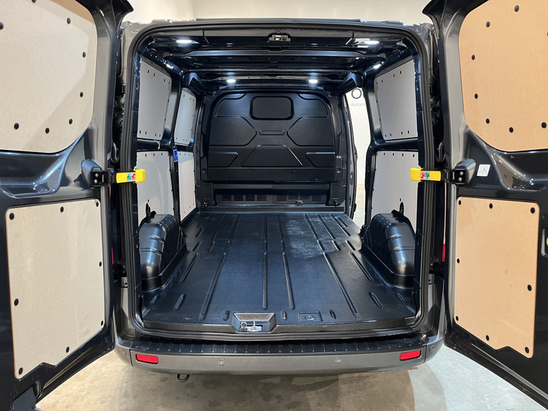 Ford Transit Custom 2.0 TDCI L2H1 Limited 130 PK / Euro 6 / Airco / Cruise Control / CarPlay / PDC / Navigatie / 3-Zits / 16.200 KM !! / BPM VRIJ !! - Kleintransporter: das Bild 5 Ford Transit Custom 2.0 TDCI L2H1 Limited 130 PK / Euro 6 / Airco / Cruise Control / CarPlay / PDC / Navigatie / 3-Zits / 16.200 KM !! / BPM VRIJ !! - Kleintransporter: das Bild 5