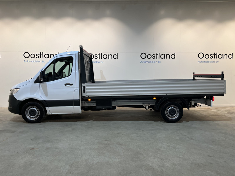 Mercedes-Benz Sprinter 315 CDI L3 RWD Open Laadbak / Euro 6 / Airco / MBUX / CarPlay / Navigatie / 3-Zits / 75.200 KM !! / BPM VRIJ !! - Pritsche Transporter: das Bild 4 Mercedes-Benz Sprinter 315 CDI L3 RWD Open Laadbak / Euro 6 / Airco / MBUX / CarPlay / Navigatie / 3-Zits / 75.200 KM !! / BPM VRIJ !! - Pritsche Transporter: das Bild 4