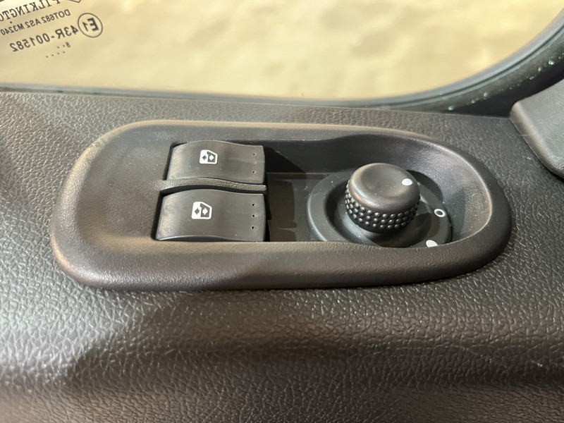 Opel Movano 2.3 CDTI BiTurbo L1H2 170 PK Automaat Servicebus / Bott Inrichting / Euro 6 / 220V. / Airco / Cruise Control / Camera / – Finanzierungsleasing Opel Movano 2.3 CDTI BiTurbo L1H2 170 PK Automaat Servicebus / Bott Inrichting / Euro 6 / 220V. / Airco / Cruise Control / Camera /: das Bild 15