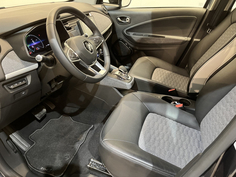Renault ZOE R110 Experience 52 kWh (Huuraccu) / CarPlay / PDC / Airco / Cruise Control / LMV / 25.400 KM !! Prijs ex BTW € 8.250,- - PKW: das Bild 5 Renault ZOE R110 Experience 52 kWh (Huuraccu) / CarPlay / PDC / Airco / Cruise Control / LMV / 25.400 KM !! Prijs ex BTW € 8.250,- - PKW: das Bild 5
