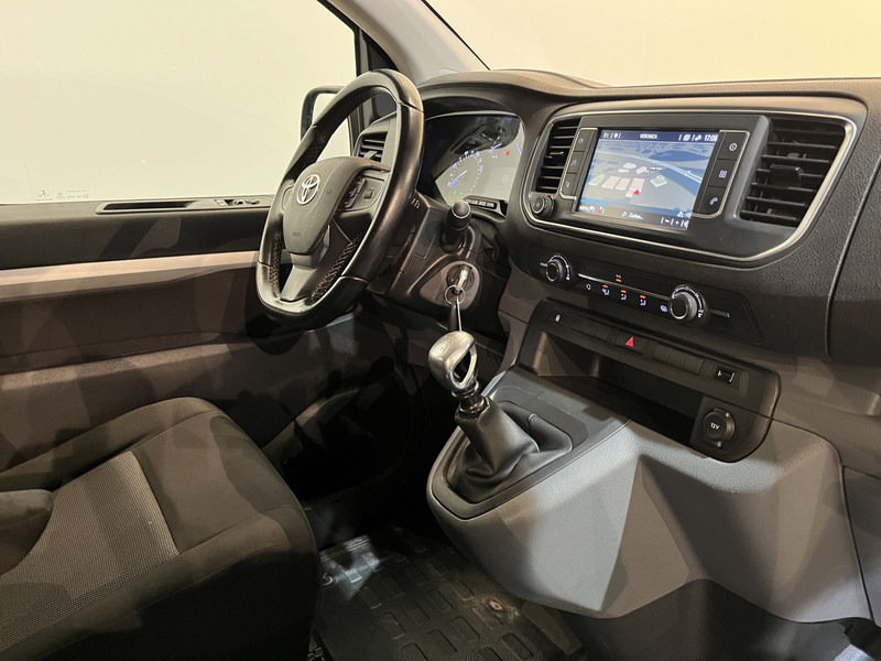 Toyota ProAce Worker 2.0 D-4D Creator Long 123 PK L3 DC Dubbel Cabine / Euro 6 / Airco / Cruise Control / Camera / Trekhaak / Navigatie / BPM VRIJ !! - Kleintransporter, Transporter mit Doppelkabine: das Bild 3 Toyota ProAce Worker 2.0 D-4D Creator Long 123 PK L3 DC Dubbel Cabine / Euro 6 / Airco / Cruise Control / Camera / Trekhaak / Navigatie / BPM VRIJ !! - Kleintransporter, Transporter mit Doppelkabine: das Bild 3