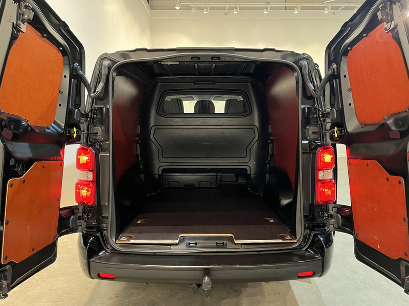 Toyota ProAce Worker 2.0 D-4D Creator Long L3 DC Dubbel Cabine / Euro 6 / Airco / Cruise Control / Camera / Trekhaak / Navigatie / / BPM VRIJ !! - Kleintransporter, Transporter mit Doppelkabine: das Bild 5 Toyota ProAce Worker 2.0 D-4D Creator Long L3 DC Dubbel Cabine / Euro 6 / Airco / Cruise Control / Camera / Trekhaak / Navigatie / / BPM VRIJ !! - Kleintransporter, Transporter mit Doppelkabine: das Bild 5