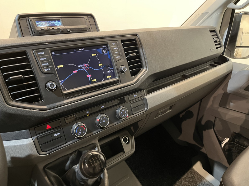 Volkswagen Crafter Crafter 50 TDI 180 PK Open Laadbak / Hiab Kraan / Euro 6 / Airco / Trekhaak 3500 KG / Cruise Control / CarPlay / 51.000 KM !! C-Rijbewijs !! - Pritsche Transporter, Autokran: das Bild 5 Volkswagen Crafter Crafter 50 TDI 180 PK Open Laadbak / Hiab Kraan / Euro 6 / Airco / Trekhaak 3500 KG / Cruise Control / CarPlay / 51.000 KM !! C-Rijbewijs !! - Pritsche Transporter, Autokran: das Bild 5