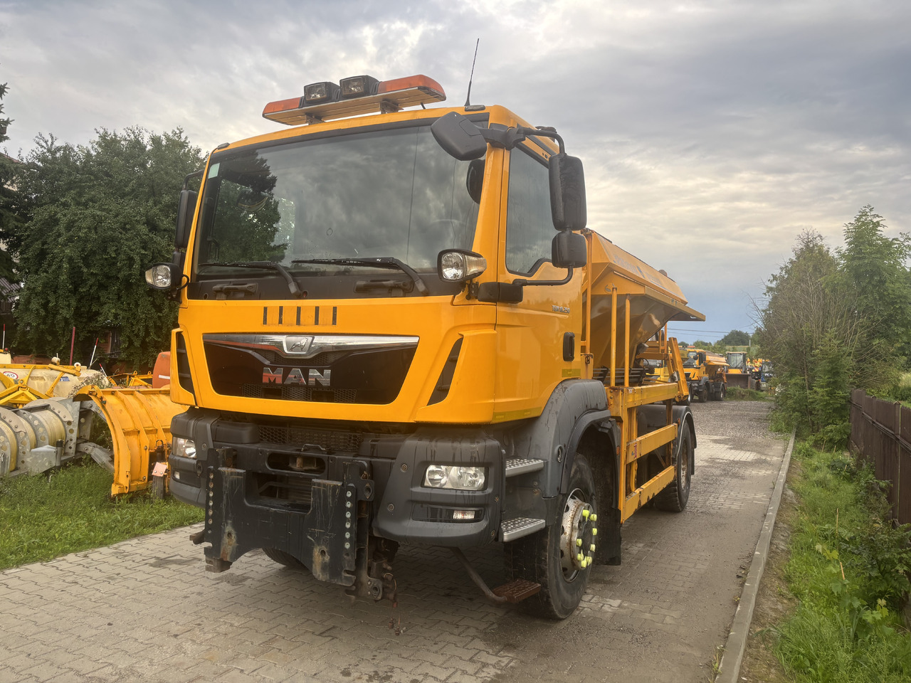 Schneeräumfahrzeug MAN TGM 18.250 4X4BB GRITTER/SPREADER/PLOUGH: das Bild 13