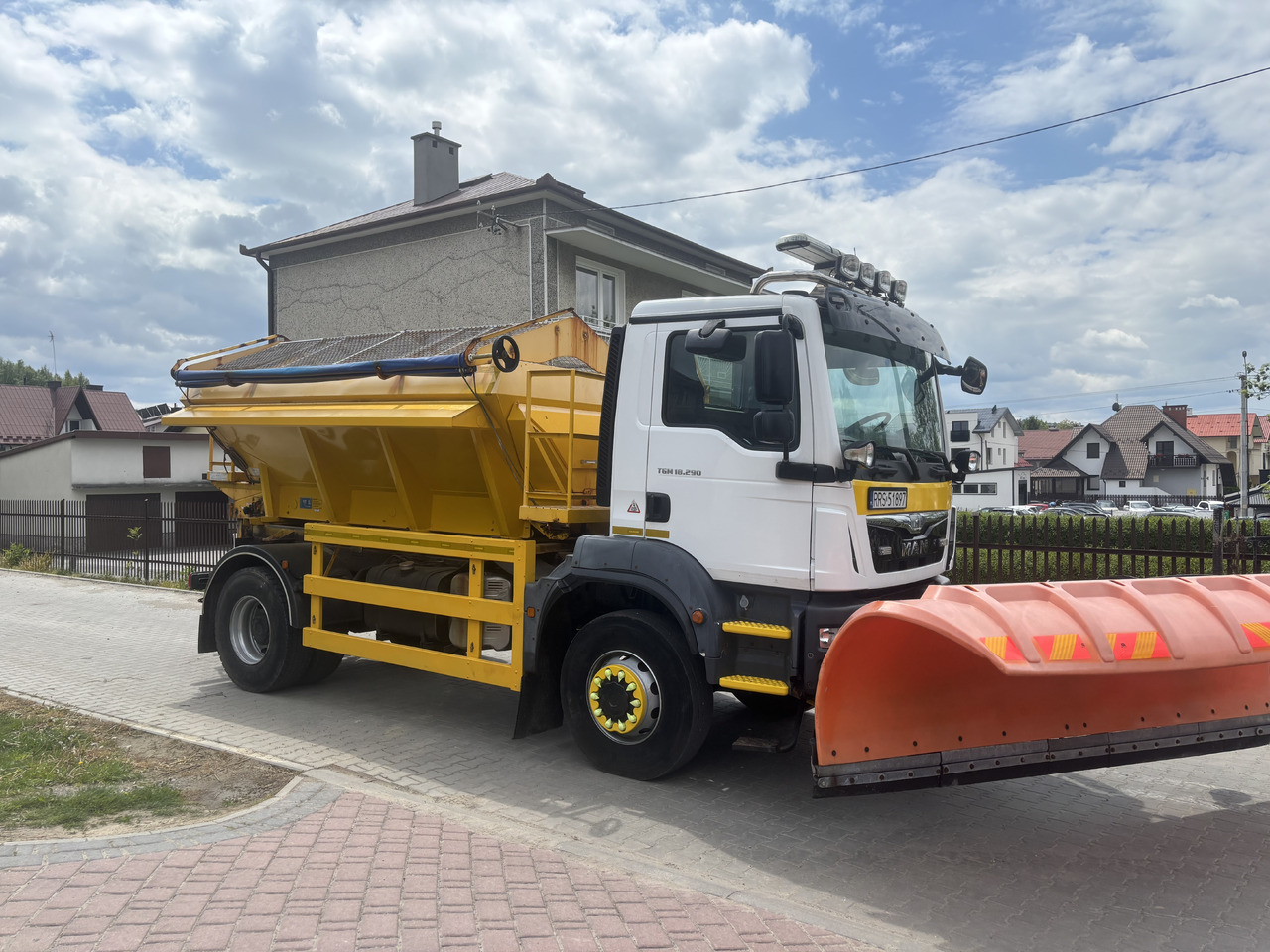 MAN TGM 18.290 4X4BB GRITTER/SPREADER PLOUGH ECON - Schneeräumfahrzeug: das Bild 3 MAN TGM 18.290 4X4BB GRITTER/SPREADER PLOUGH ECON - Schneeräumfahrzeug: das Bild 3