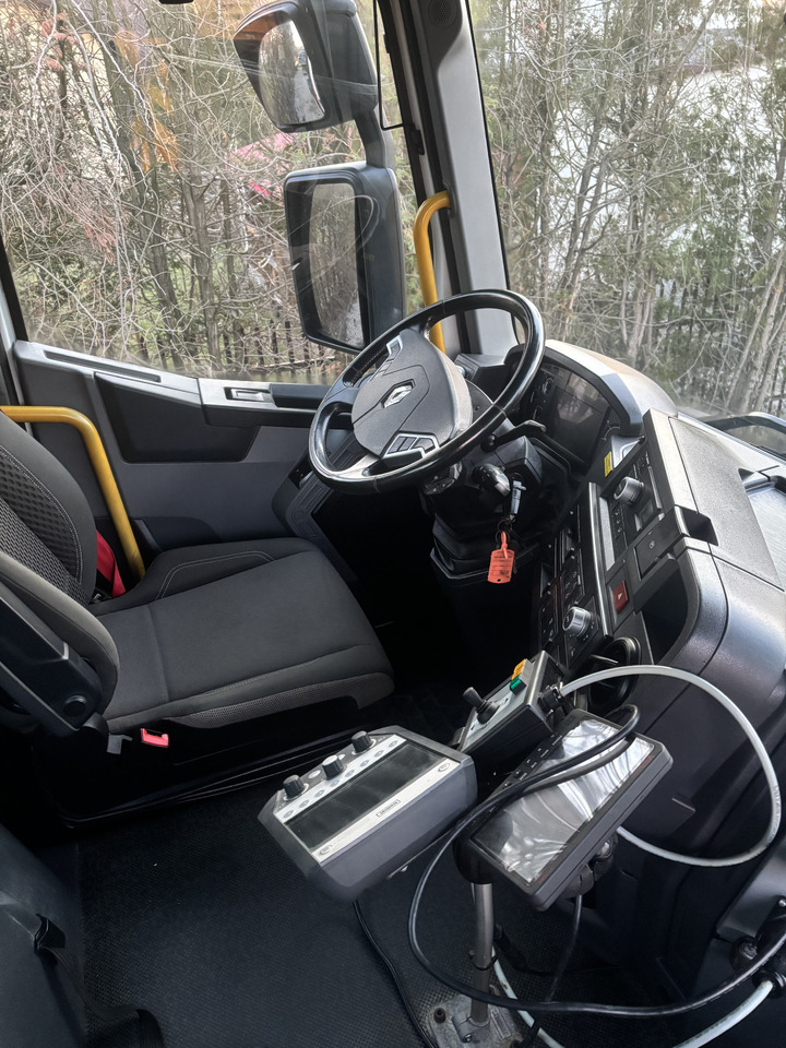 Schneeräumfahrzeug RENAULT K380 6x6 K380 6x6 SCHMIDT STRATOS III GRITTER/SPREADER PLOUGH: das Bild 12