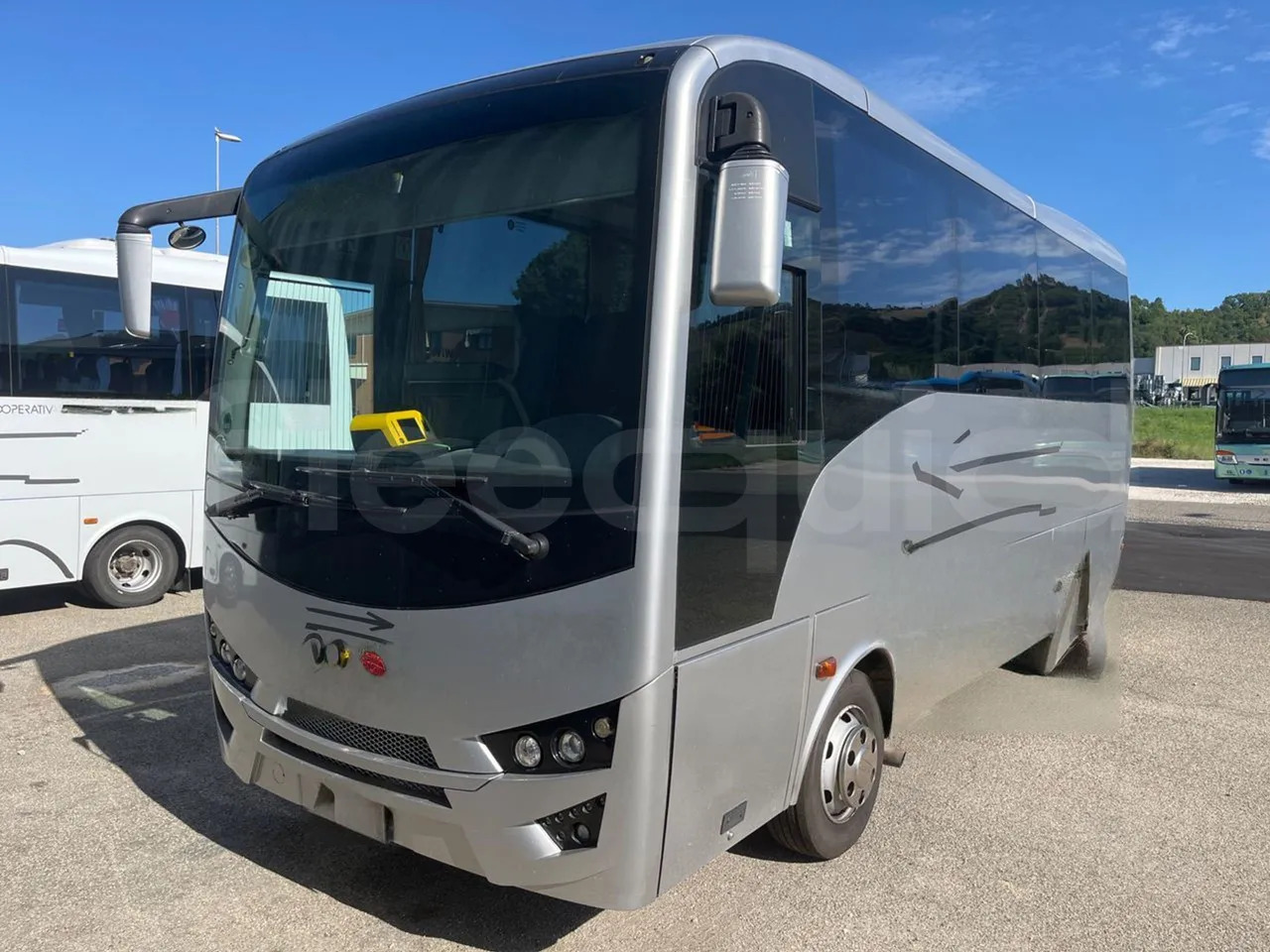 ISUZU Novo - Linienbus: das Bild 4 ISUZU Novo - Linienbus: das Bild 4