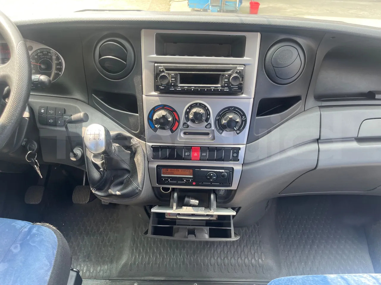 Iveco Daily - Reisebus: das Bild 2 Iveco Daily - Reisebus: das Bild 2