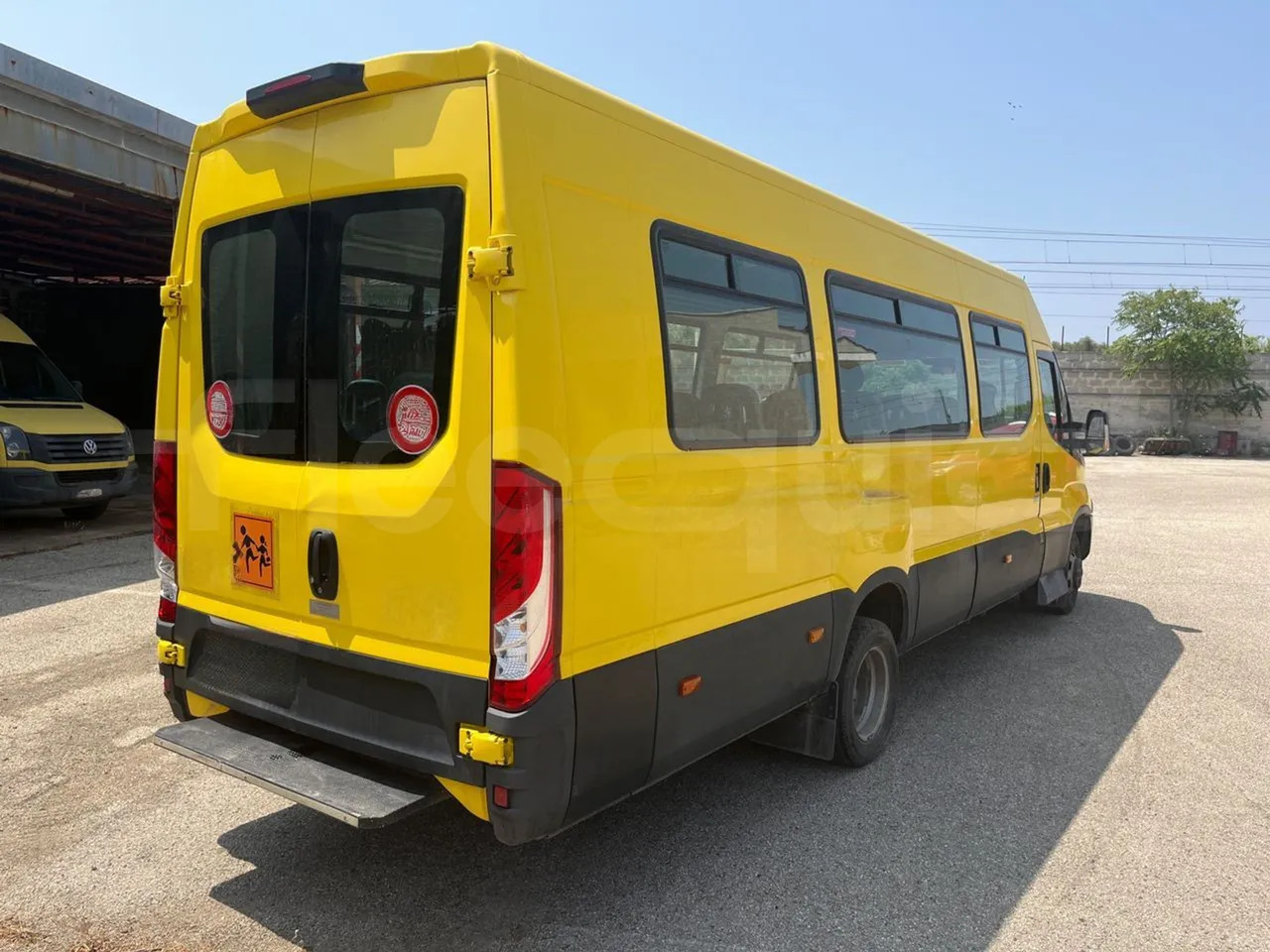 Schulbus Iveco Daily: das Bild 9