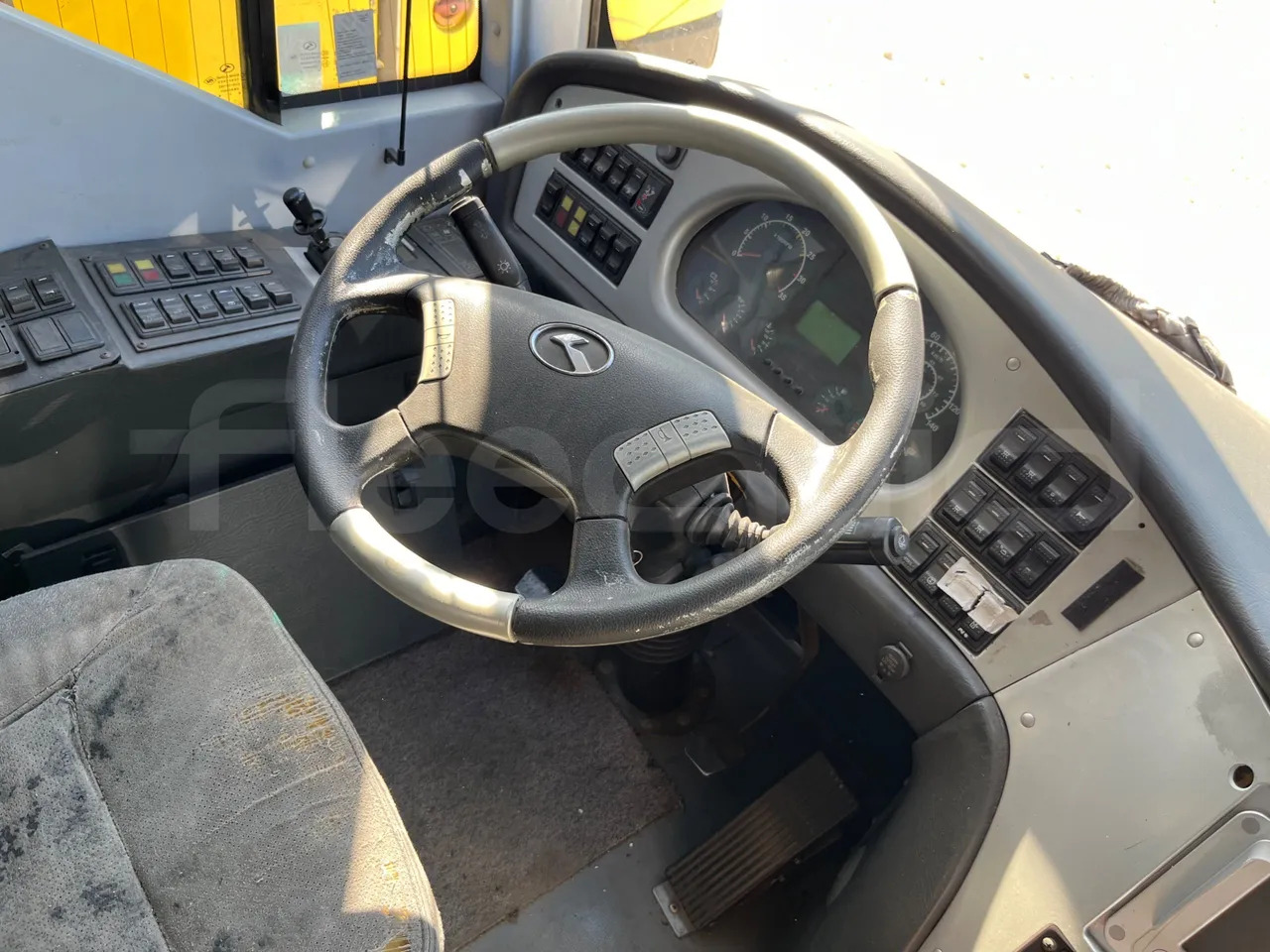 Reisebus King Long XMQ6800: das Bild 11
