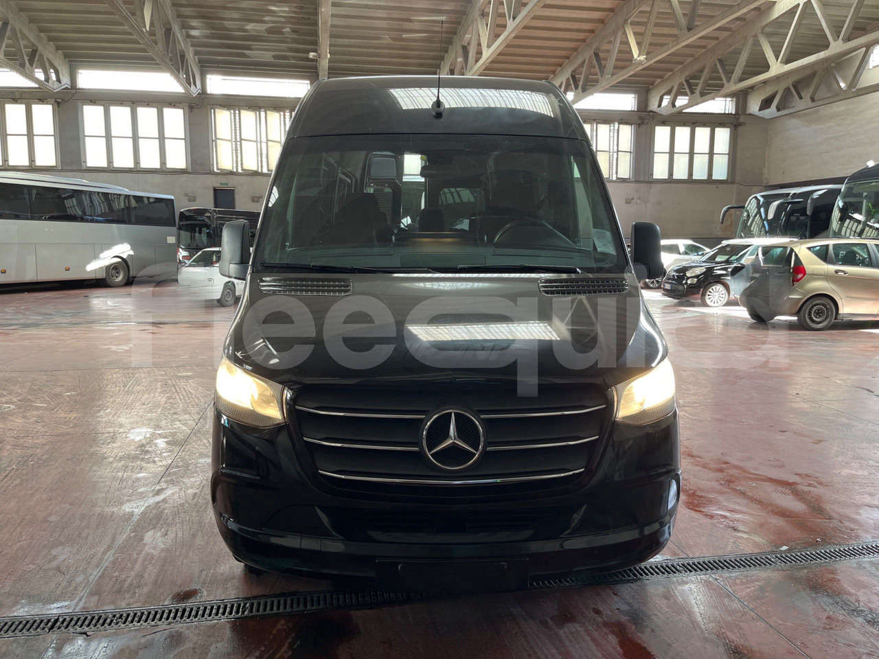 Mercedes-Benz Sprinter - Reisebus: das Bild 2 Mercedes-Benz Sprinter - Reisebus: das Bild 2