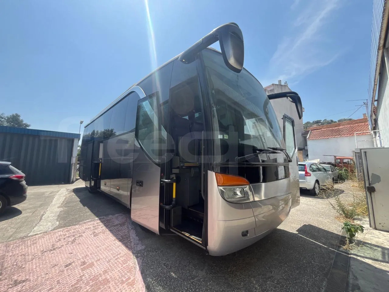 Setra S411 - Reisebus: das Bild 1 Setra S411 - Reisebus: das Bild 1