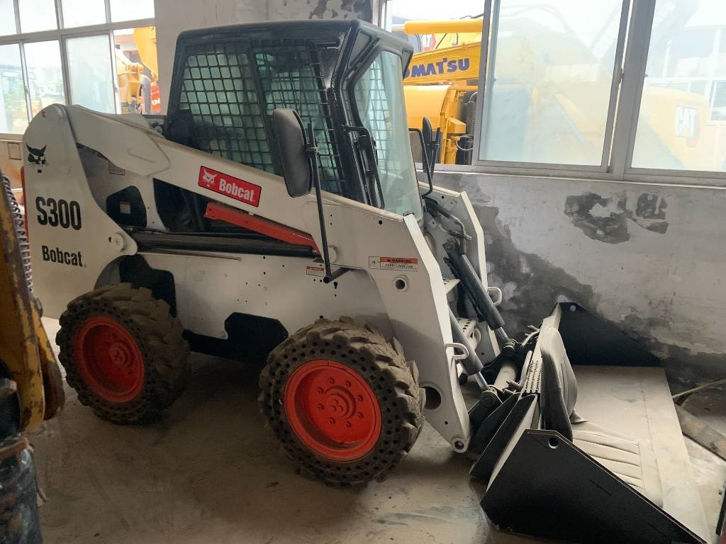 BOBCAT S 300 - Kompaktlader: das Bild 1 BOBCAT S 300 - Kompaktlader: das Bild 1