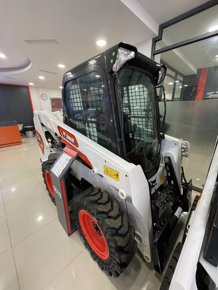 BOBCAT S510-C4 - Kompaktlader: das Bild 2 BOBCAT S510-C4 - Kompaktlader: das Bild 2