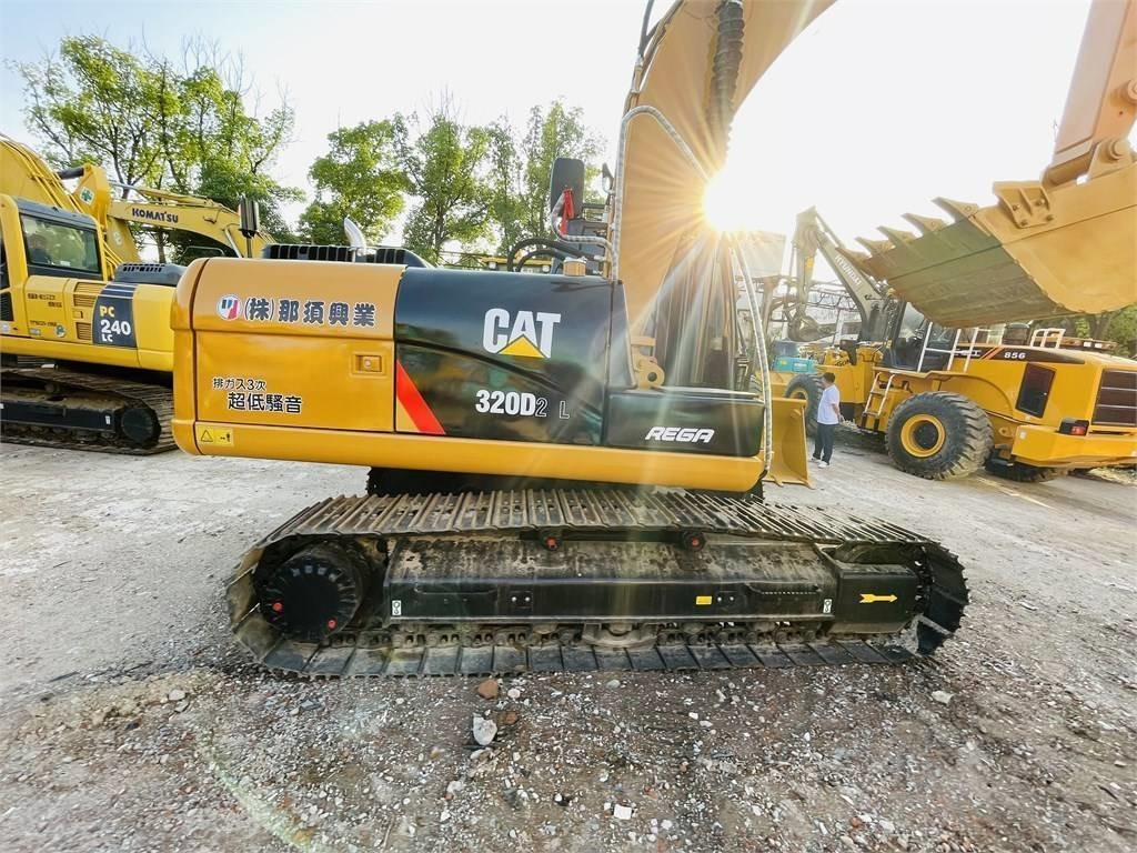CAT 320D2L - Kettenbagger: das Bild 5 CAT 320D2L - Kettenbagger: das Bild 5