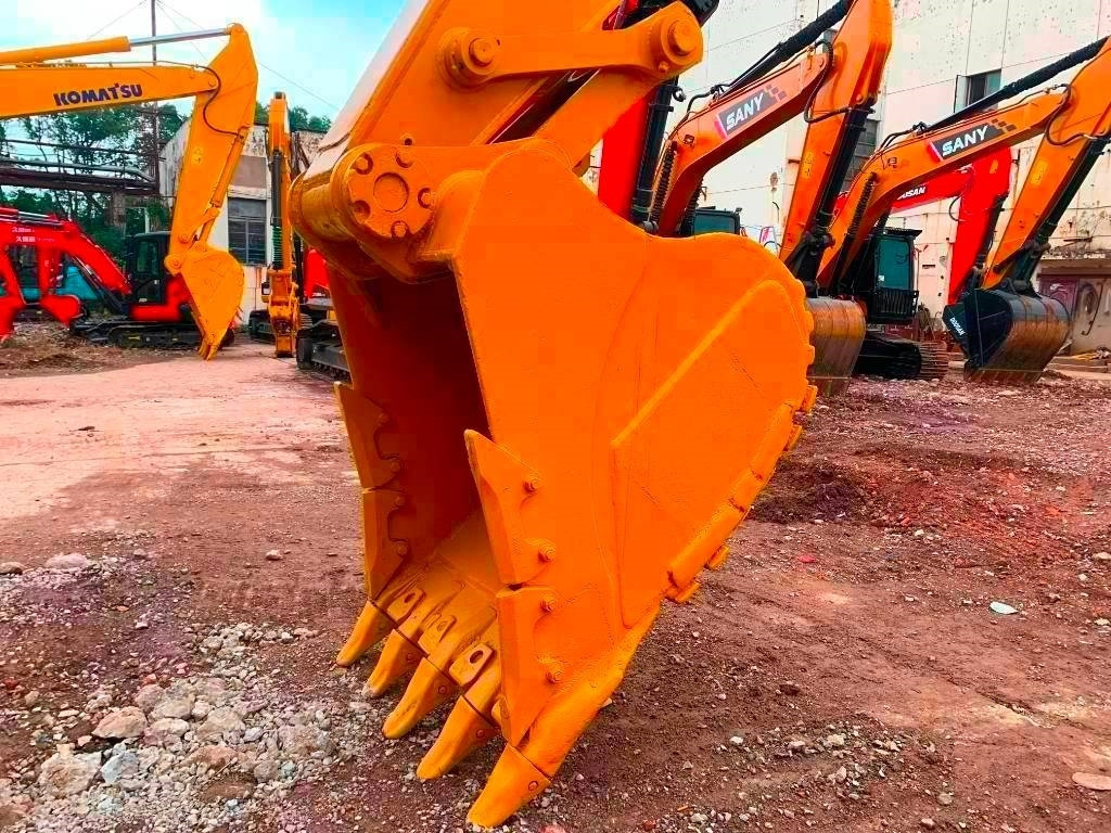 CAT 336 D - Kettenbagger: das Bild 2 CAT 336 D - Kettenbagger: das Bild 2