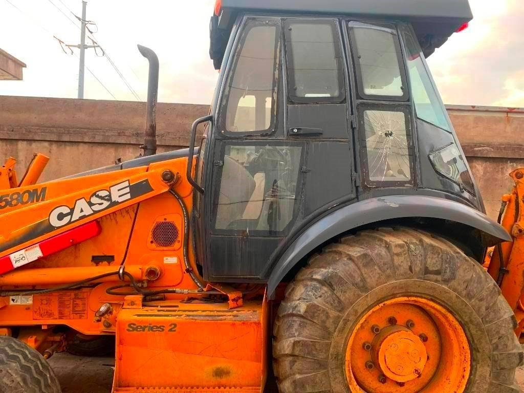 Case 580 M - Baggerlader: das Bild 1 Case 580 M - Baggerlader: das Bild 1