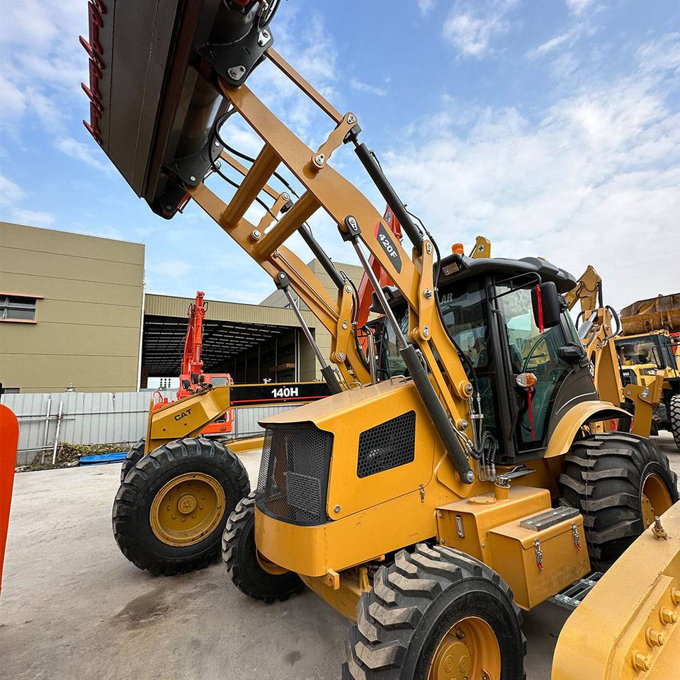 Caterpillar 420F - Baggerlader: das Bild 5 Caterpillar 420F - Baggerlader: das Bild 5